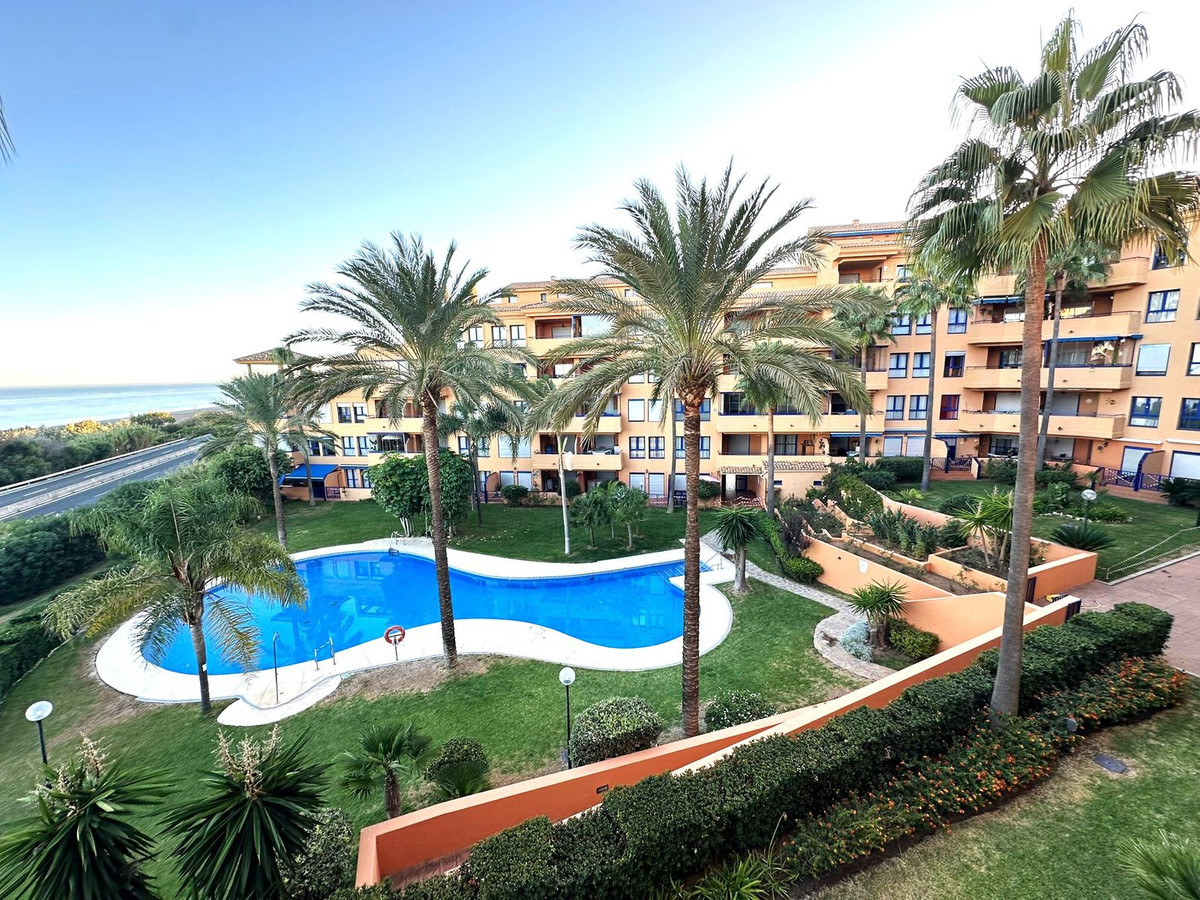 Apartment in Manilva - view 1