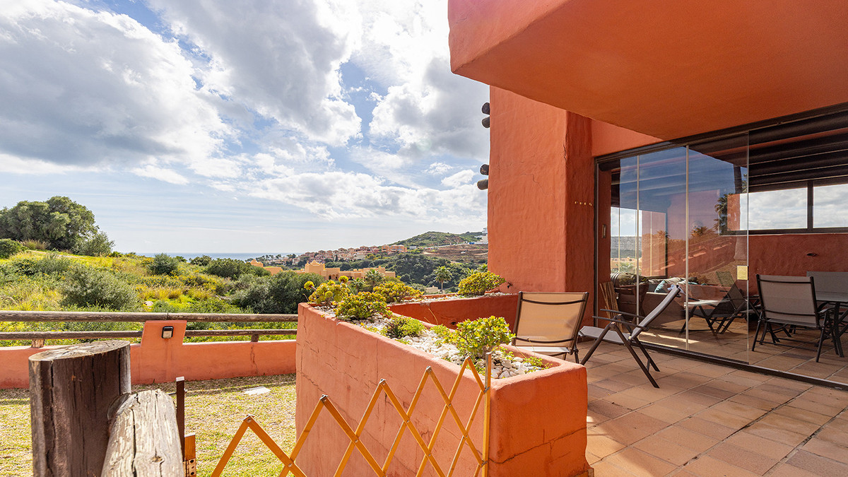 Apartment in San Luis de Sabinillas - view 1