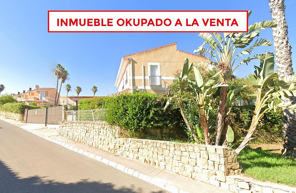 House in La Duquesa - view 1