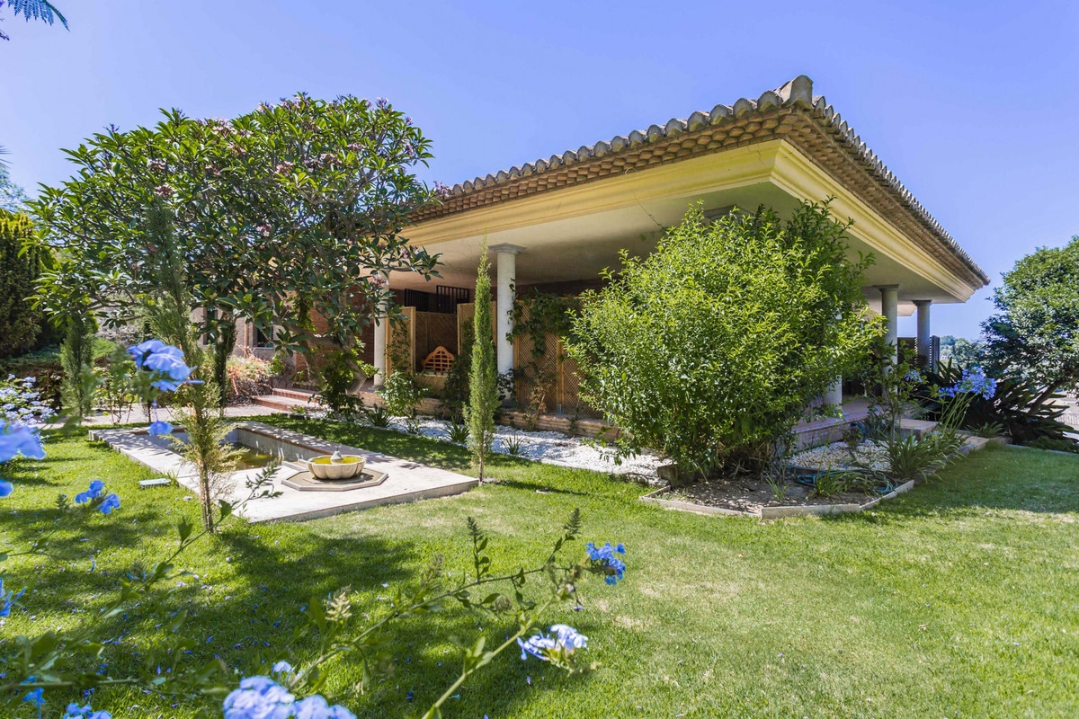House in Sotogrande - view 1