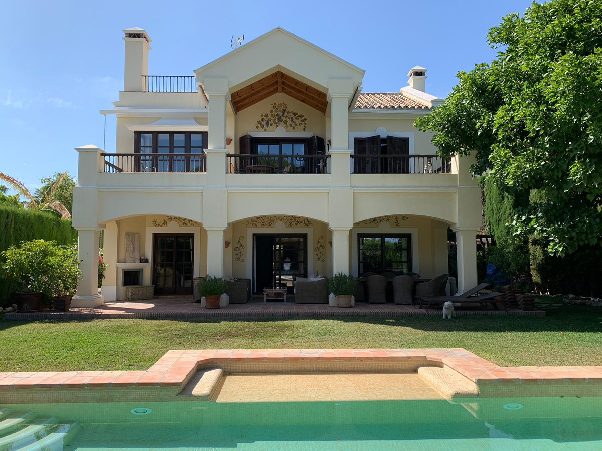 House in Marbella - view 1