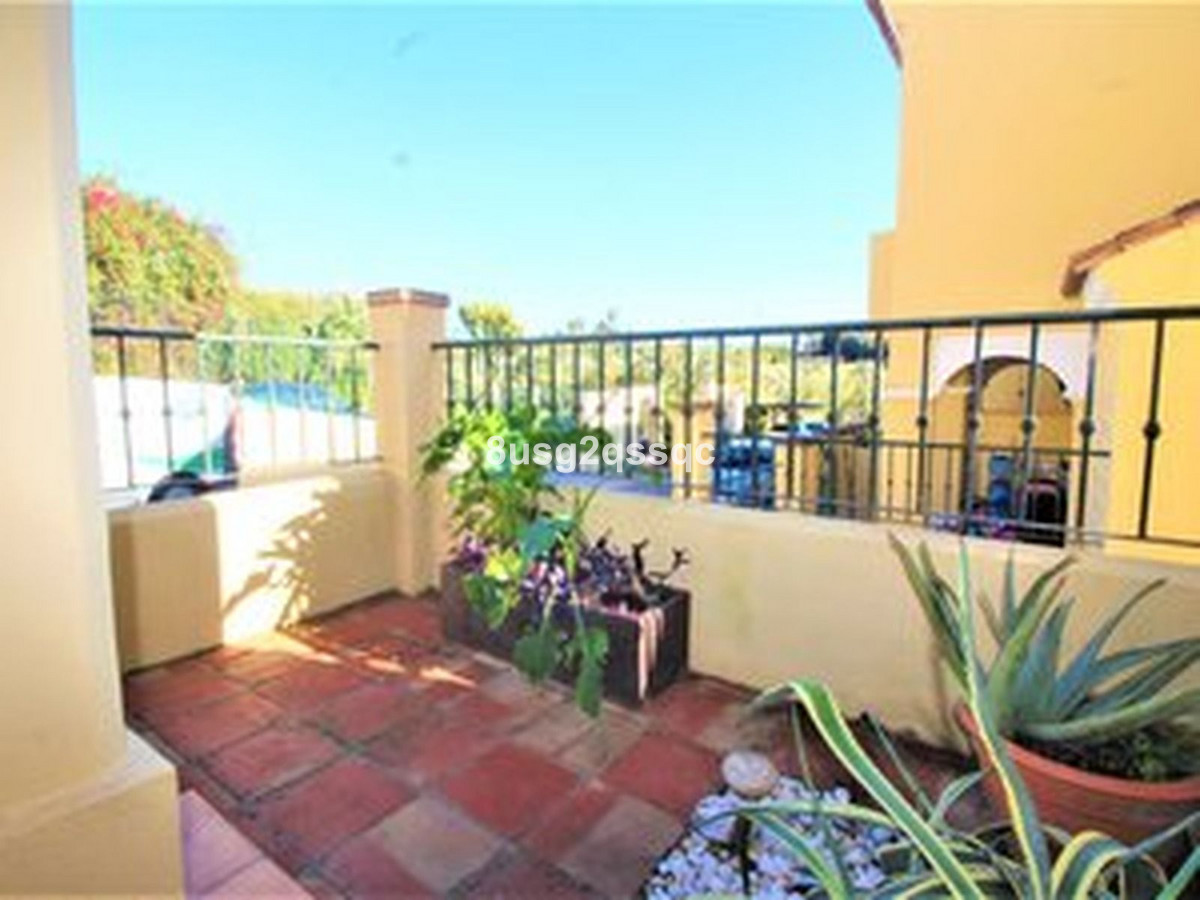 House in Estepona - view 1