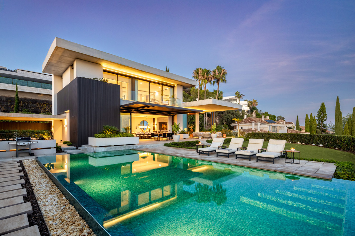 House in Atalaya Isdabe - view 1