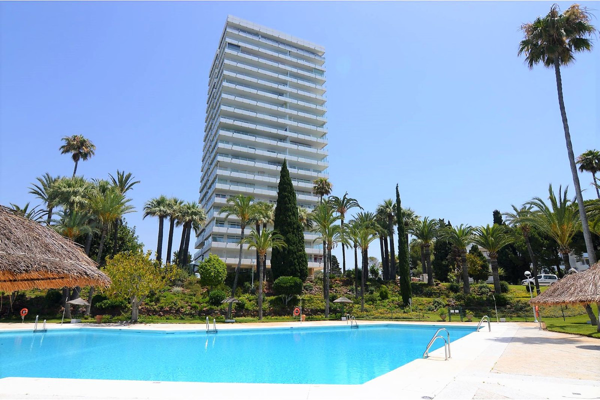 Apartment in Marbella - view 1