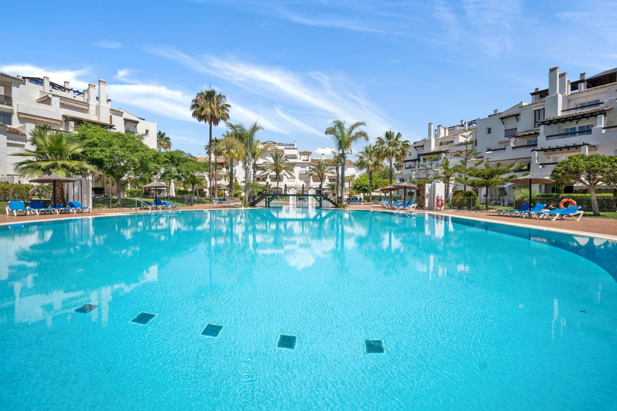 Apartment in San Pedro de Alcantara - view 1