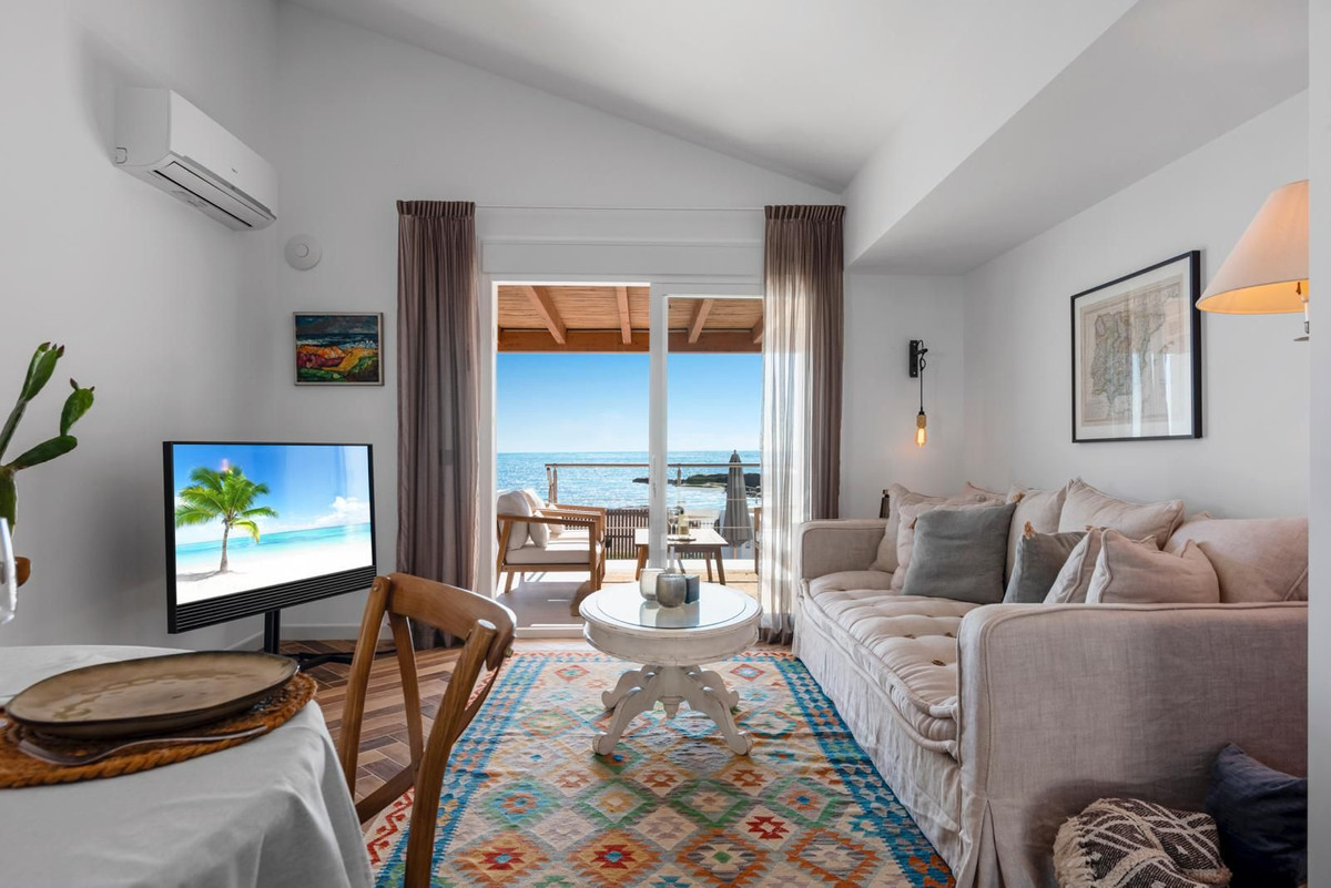 House in Estepona - view 1