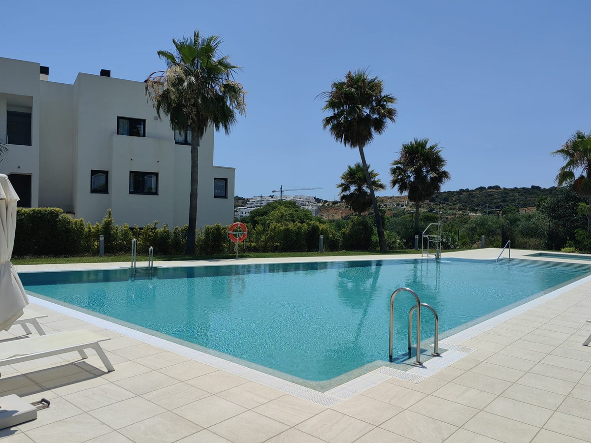 Apartment in Estepona - view 1