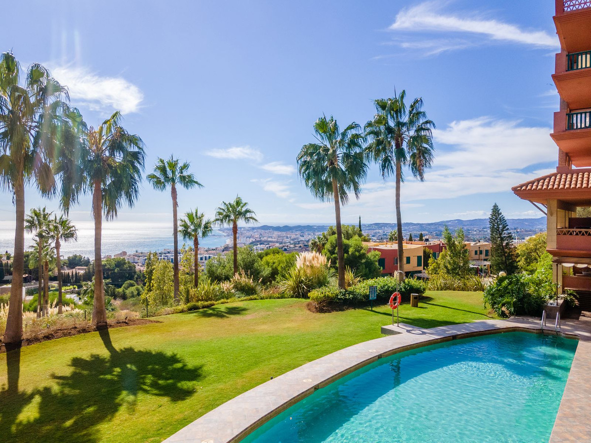 Apartment in Benalmadena - view 1