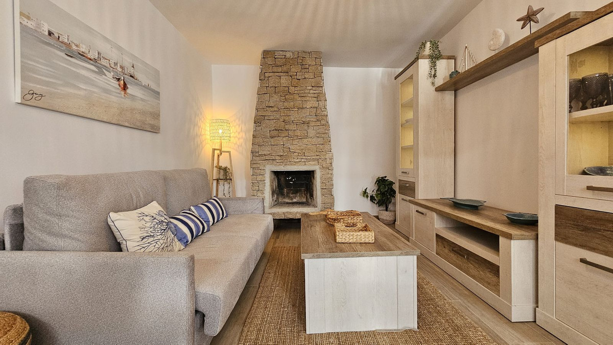 Apartment in Mijas Costa - view 1