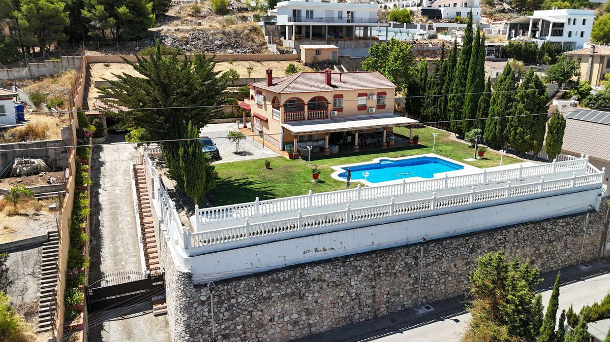 House in Alhaurin de la Torre - view 1