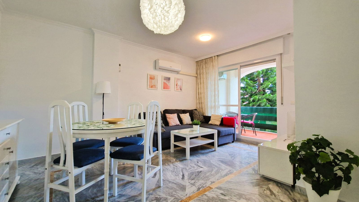 Apartment in San Pedro de Alcantara - view 1