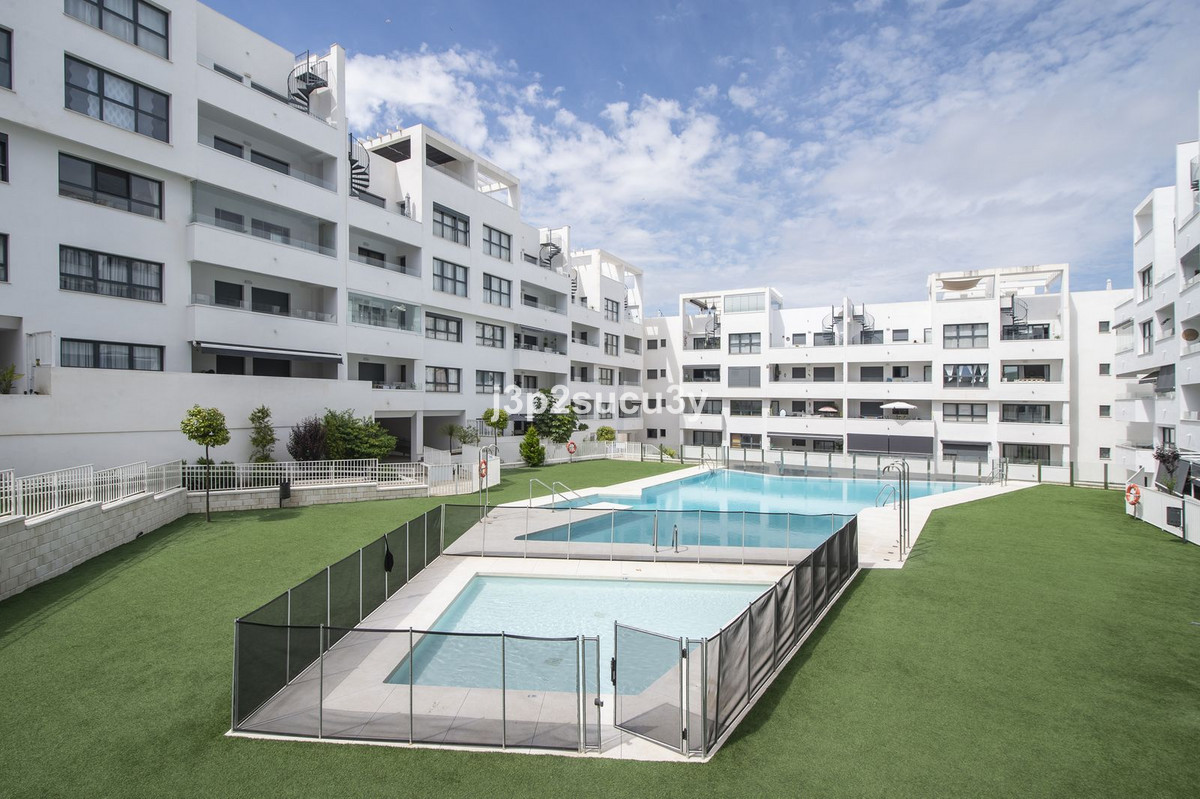 Apartment in Estepona - view 1