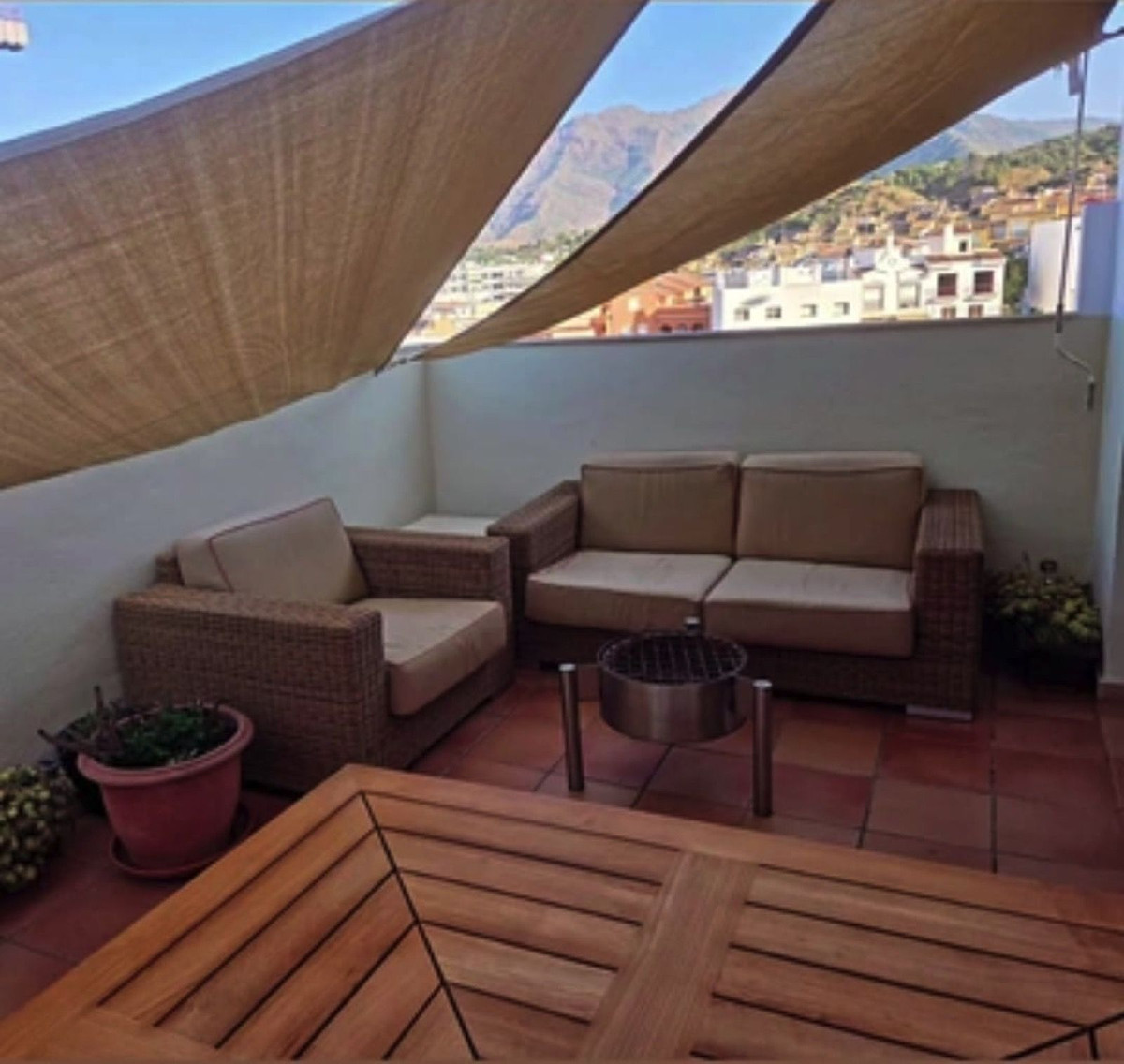 House in Estepona - view 1