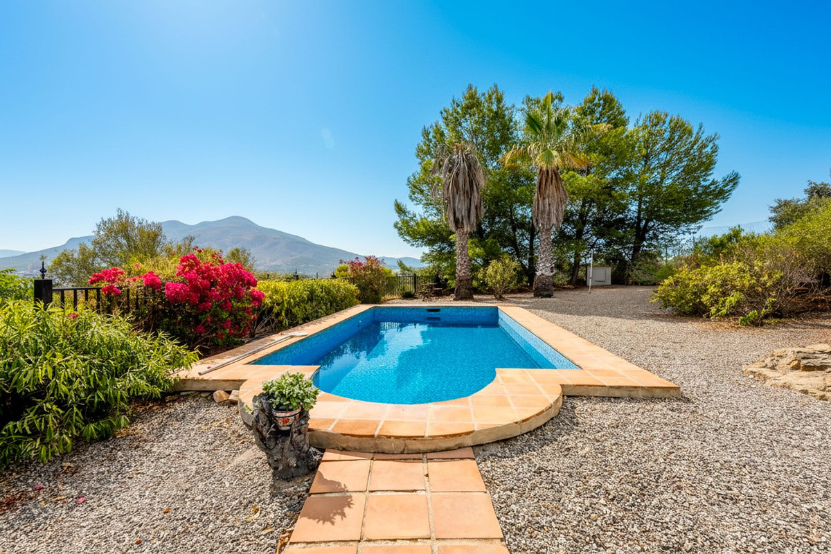 House in Coin - view 1