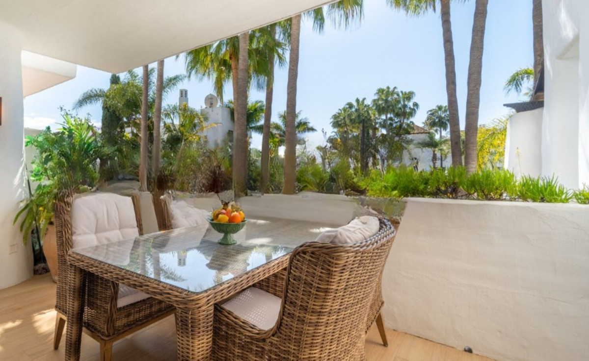 Apartment in Marbella - view 1