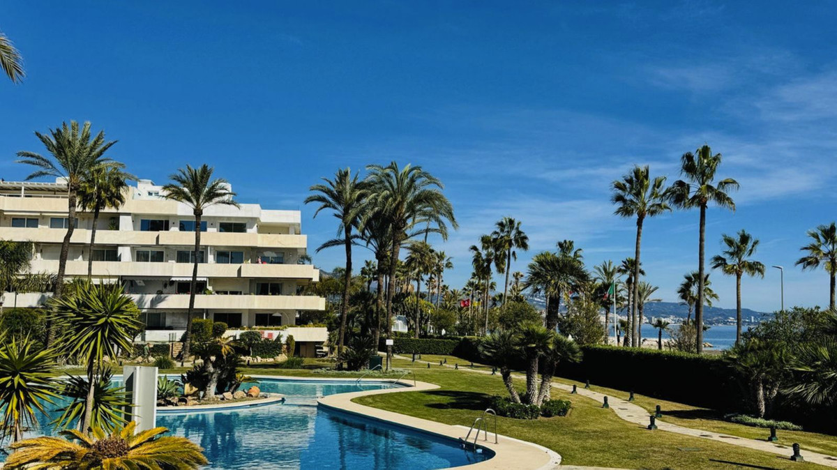 Apartment in Marbella - view 1