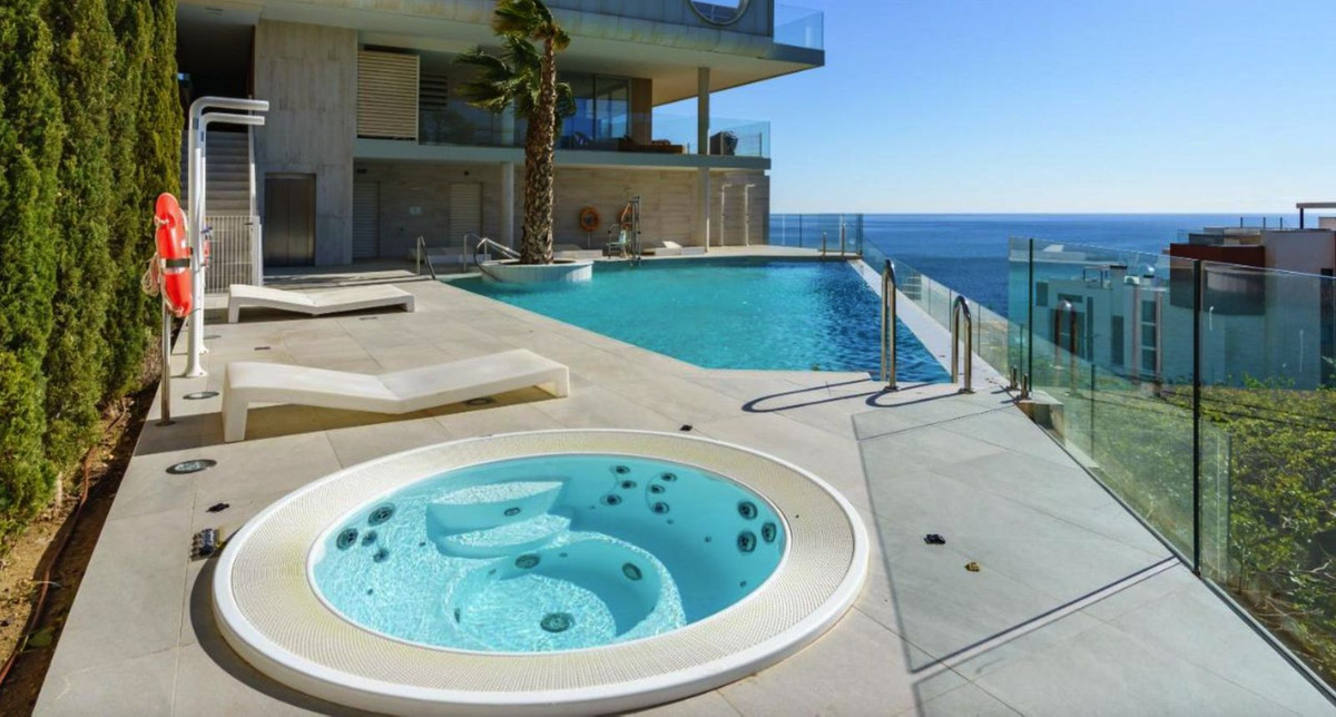 Apartment in Fuengirola - view 1
