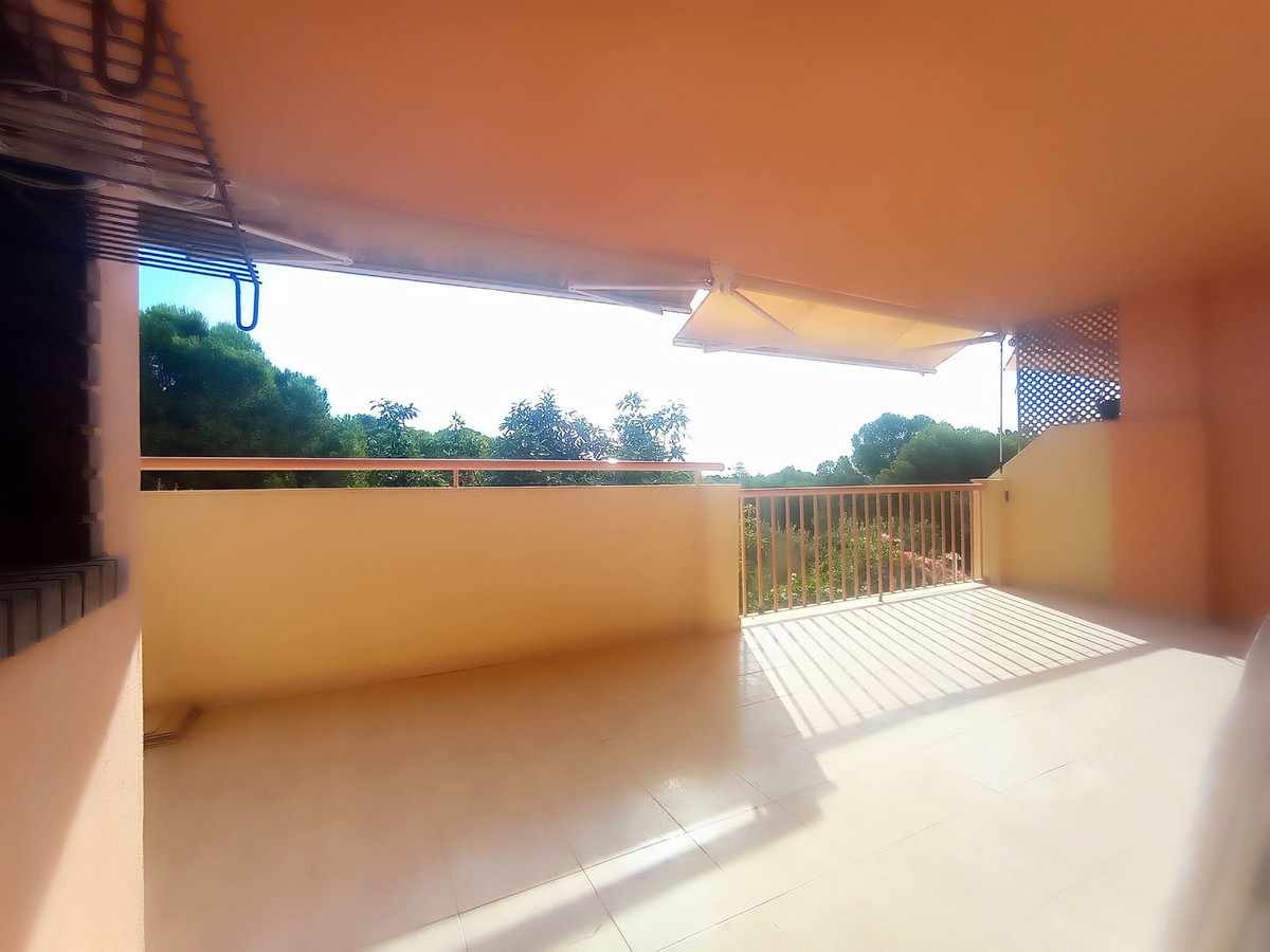 Apartment in Sitio de Calahonda - view 1