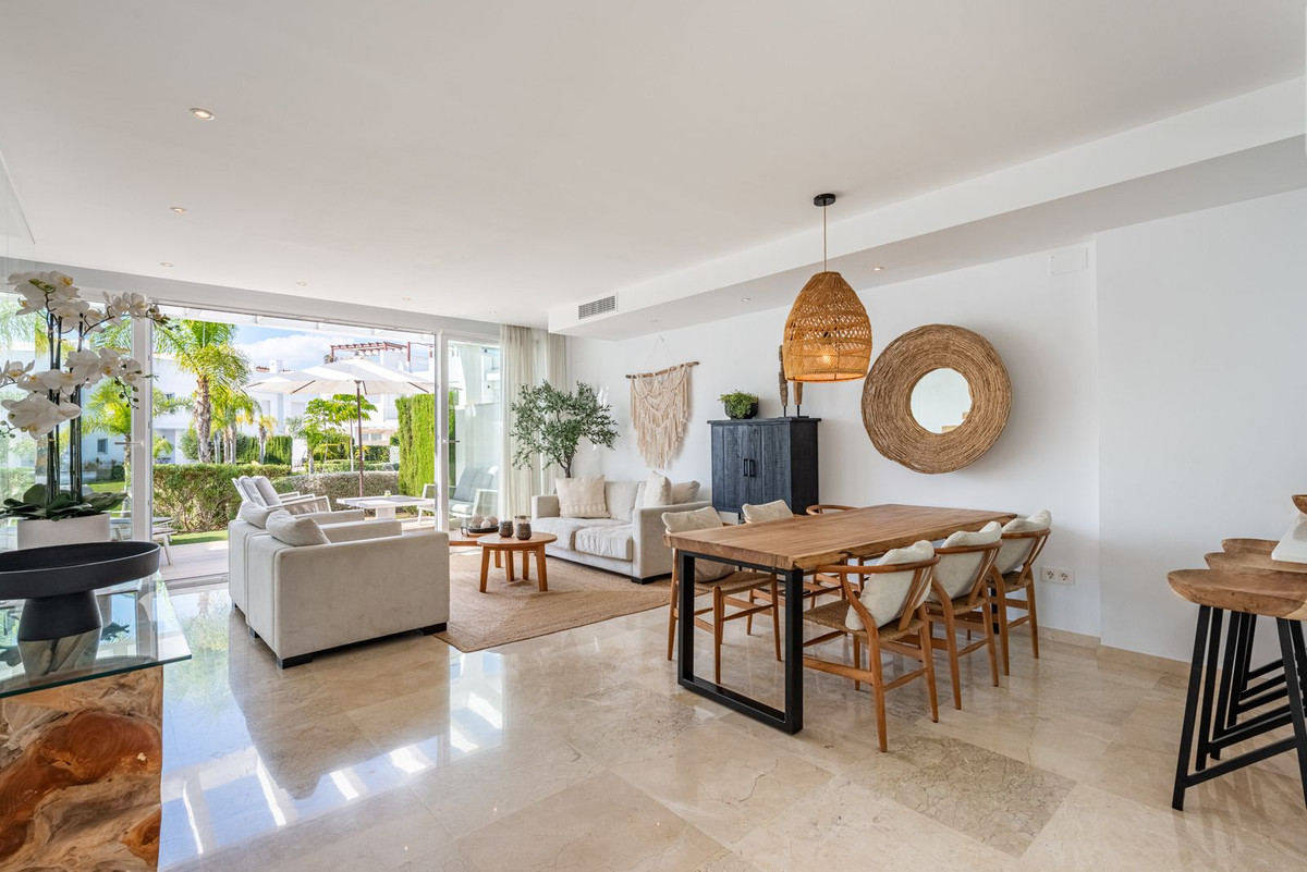 House in Sitio de Calahonda - view 1