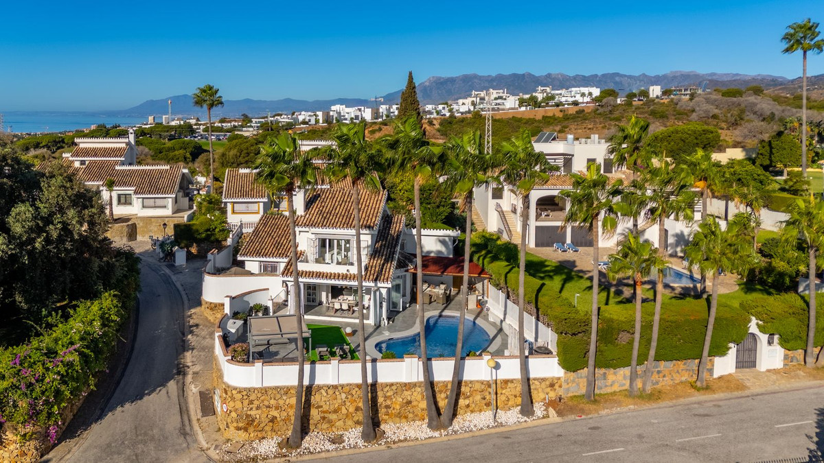 House in Sitio de Calahonda - view 1