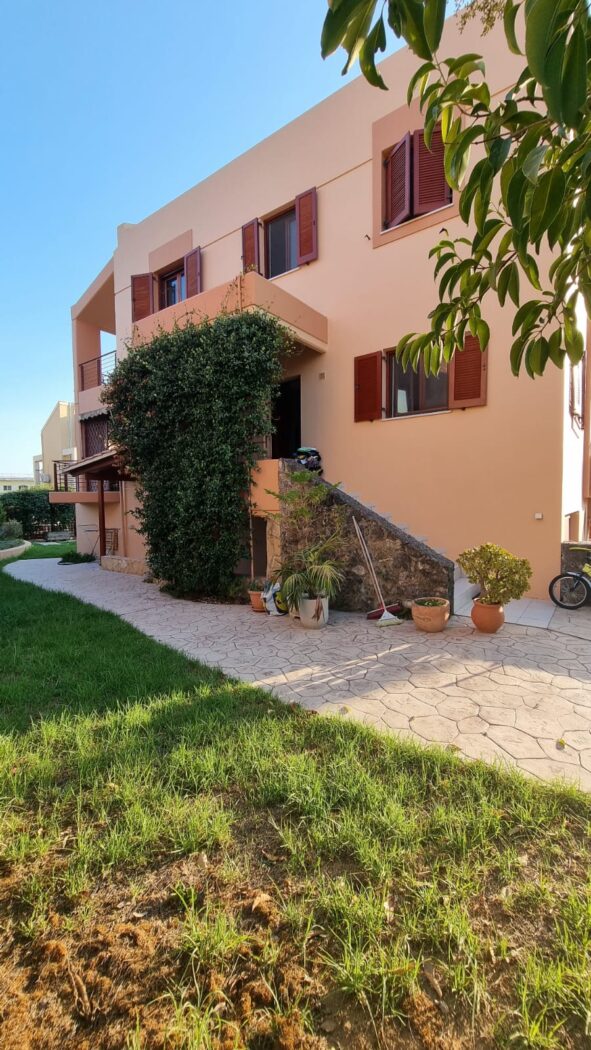 Apartment in Kanali - view 1