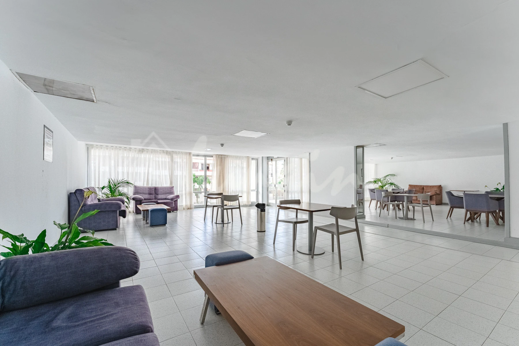 Apartment in San Eugenio - view 1