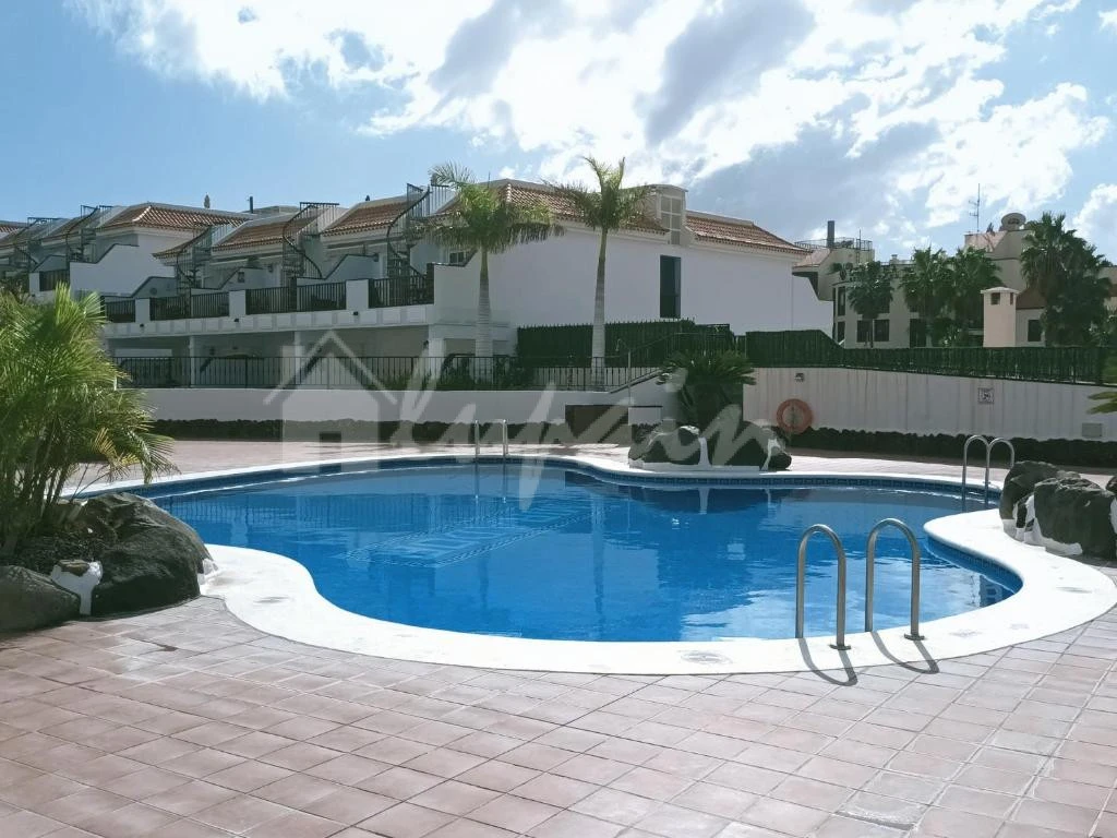 Apartment in Los Cristianos - view 1