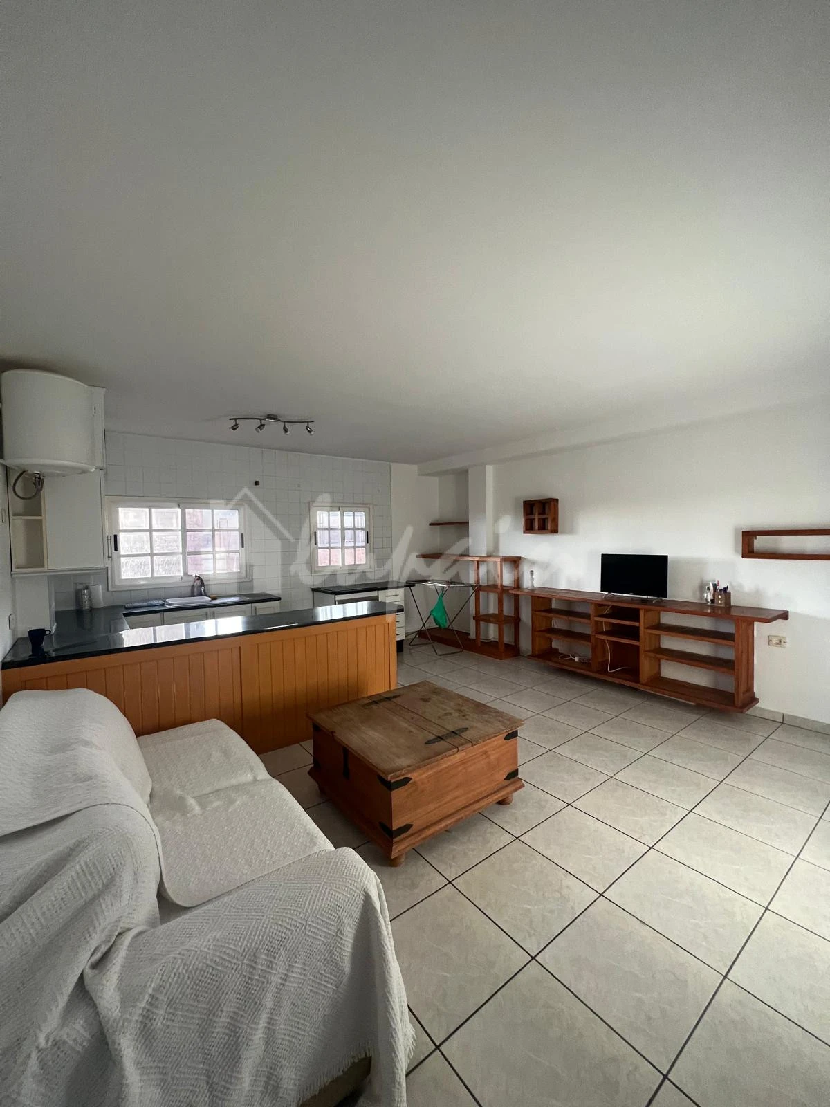 Apartment in Jama - view 1