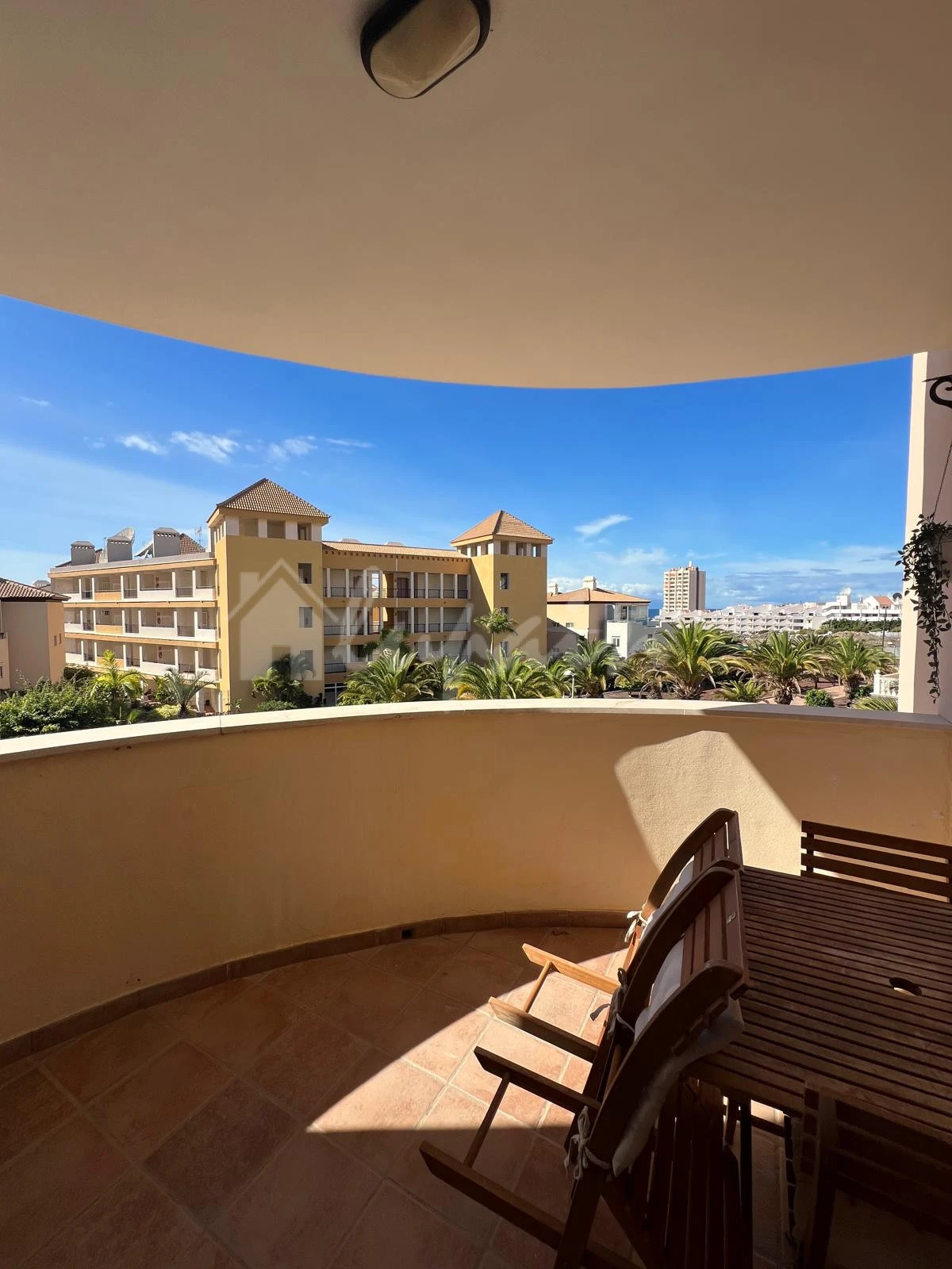 Apartment in Los Cristianos - view 1