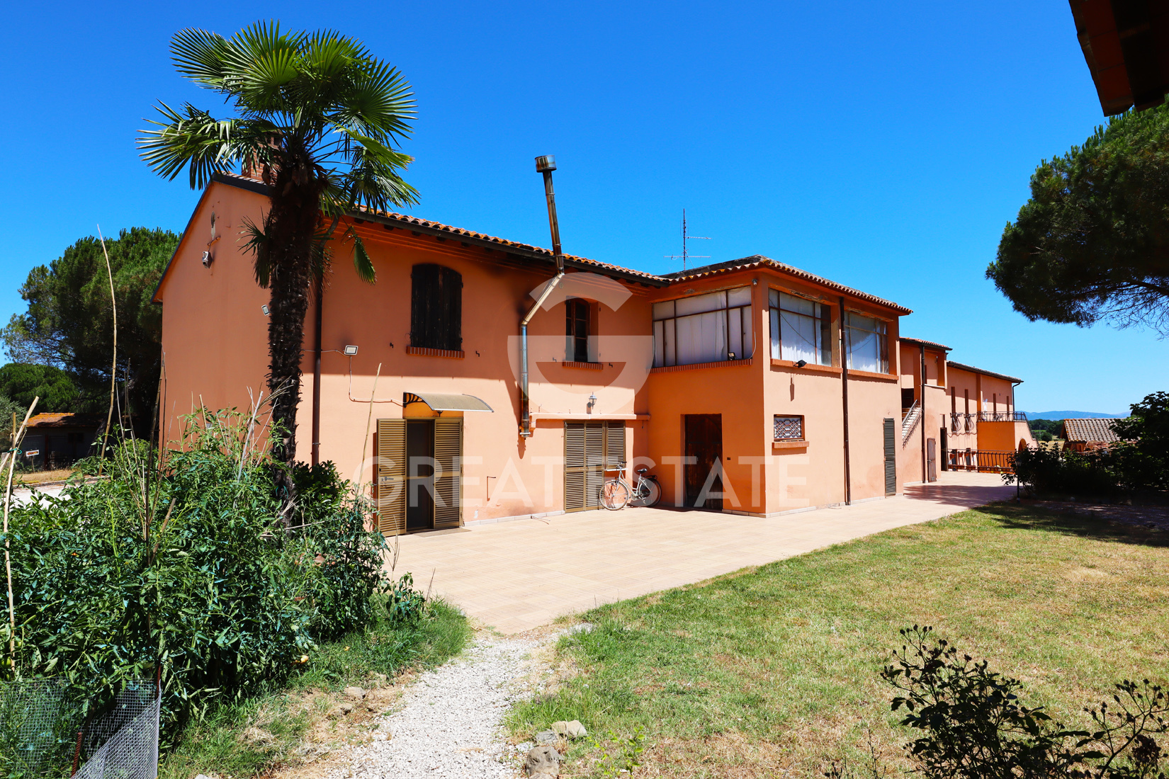 House in Castiglione del Lago - view 1