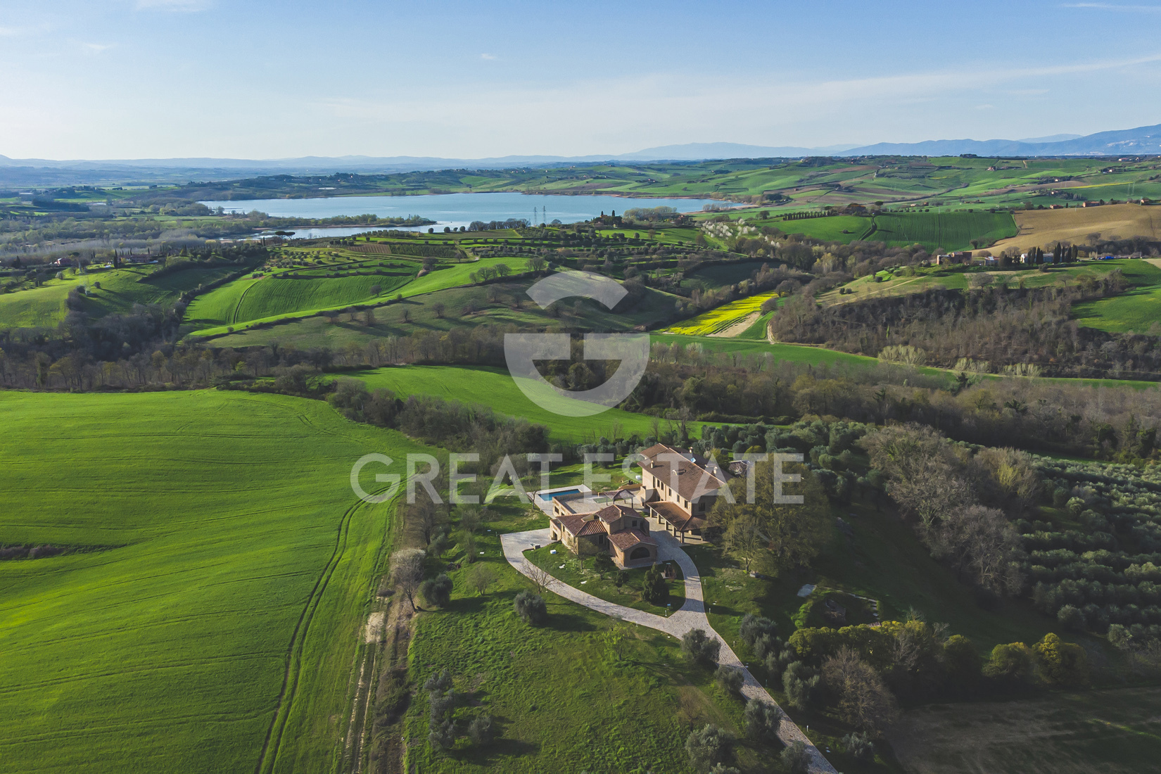 House in Castiglione del Lago - view 1
