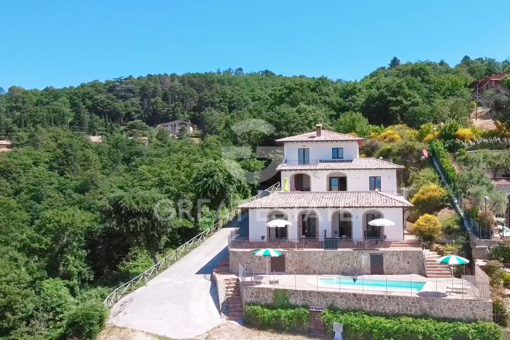 House in Lisciano Niccone - view 1