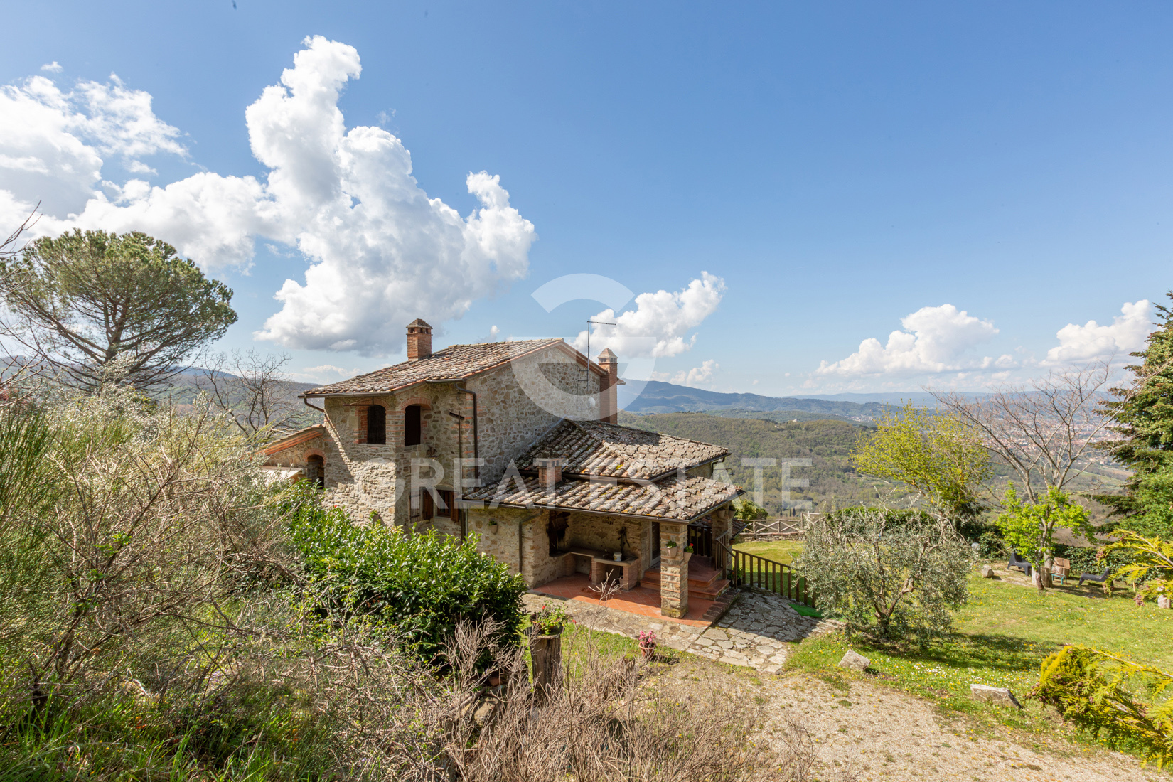 House in Arezzo - view 1