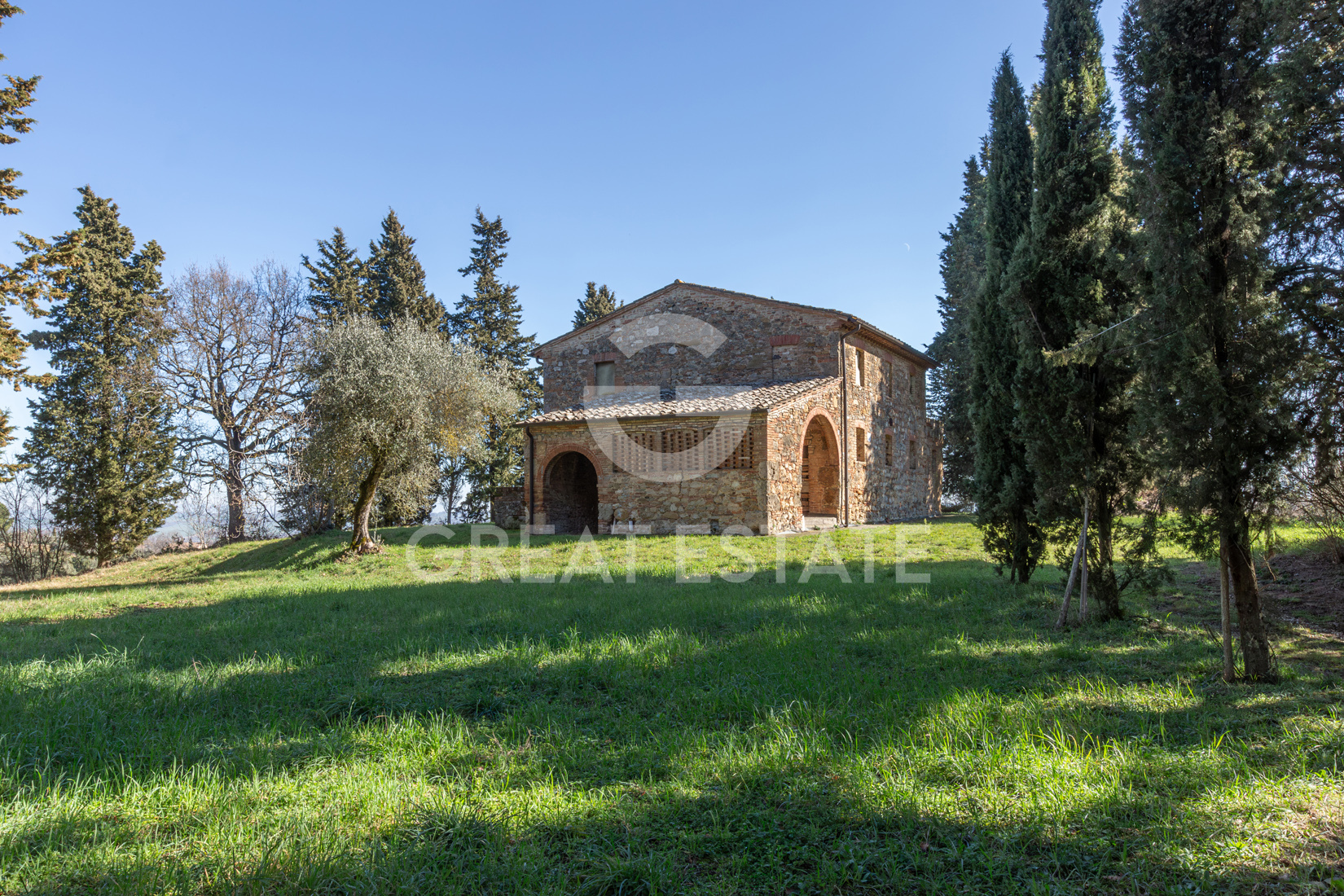 House in Chiusi - view 1