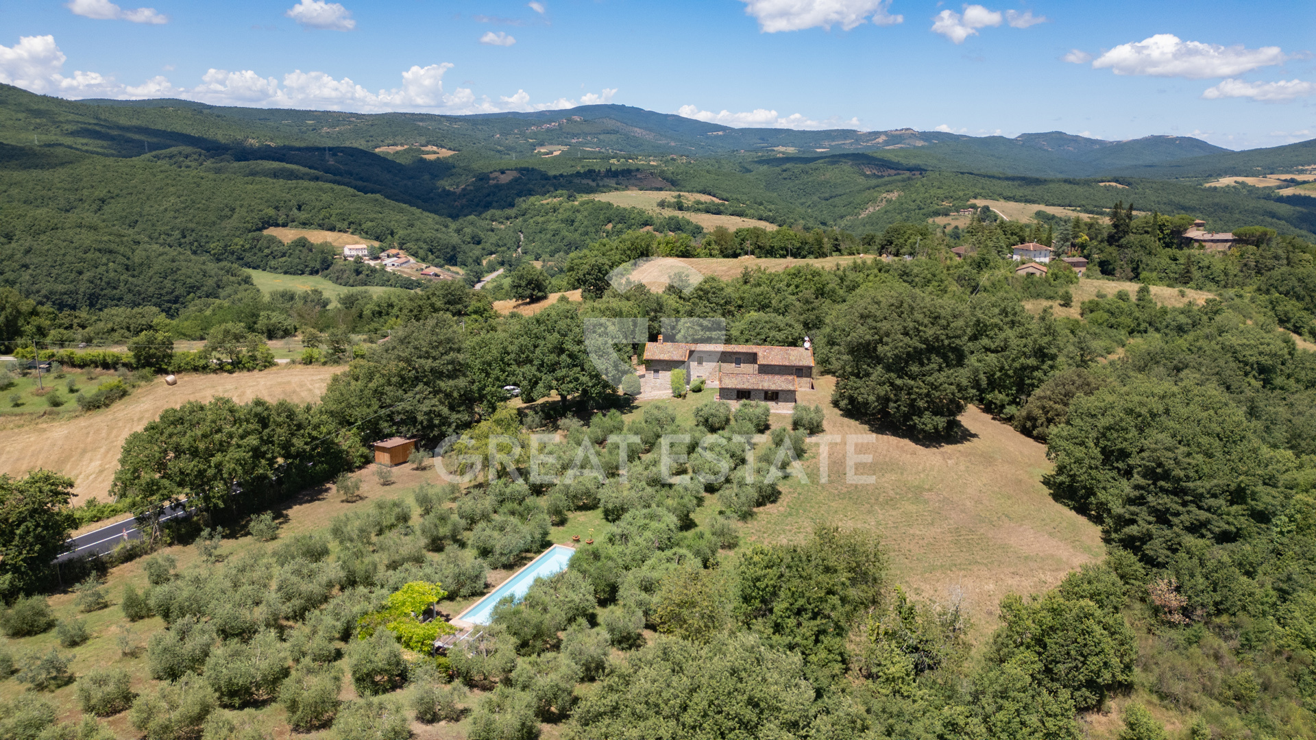 House in San Venanzo - view 1