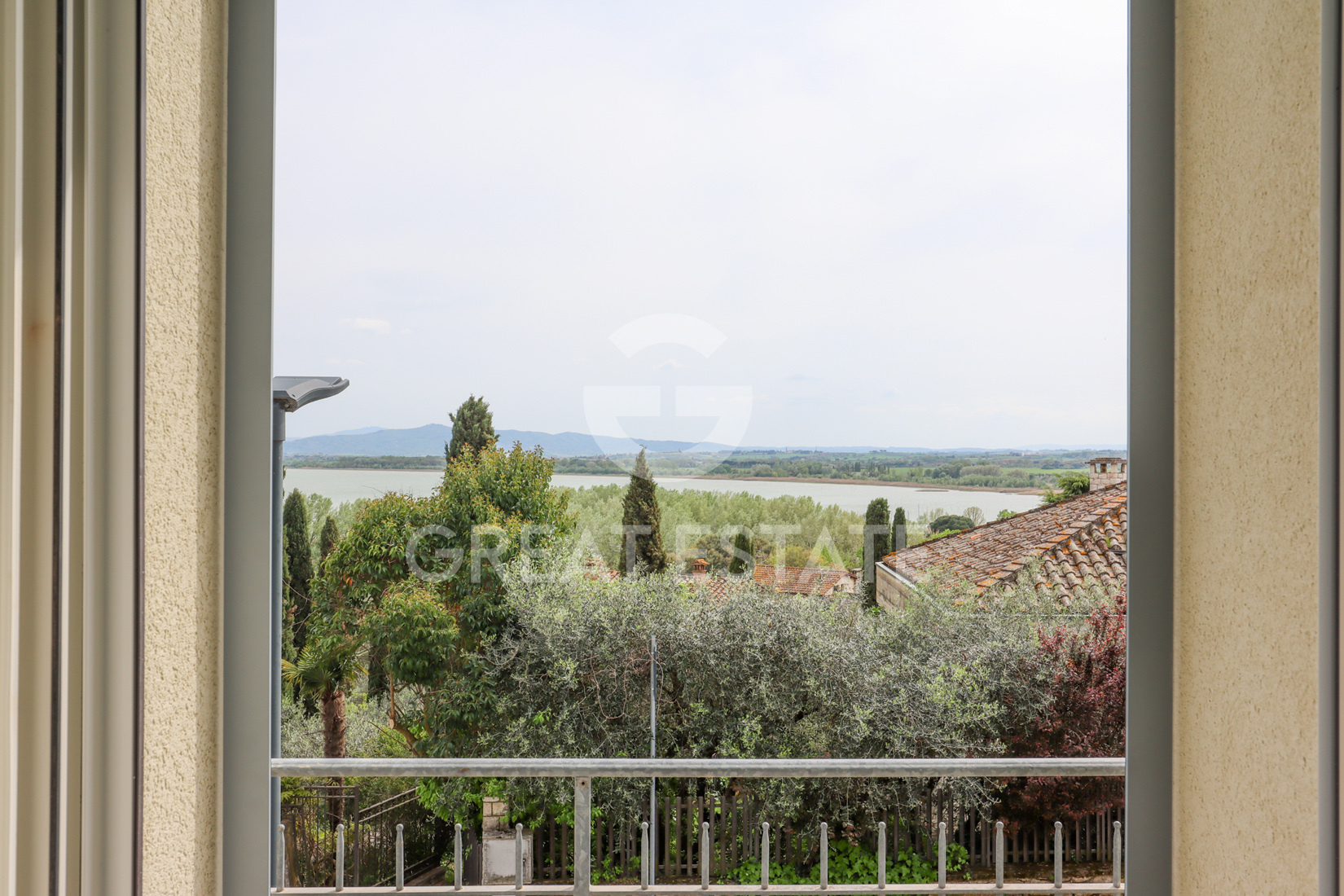 House in Castiglione del Lago - view 1