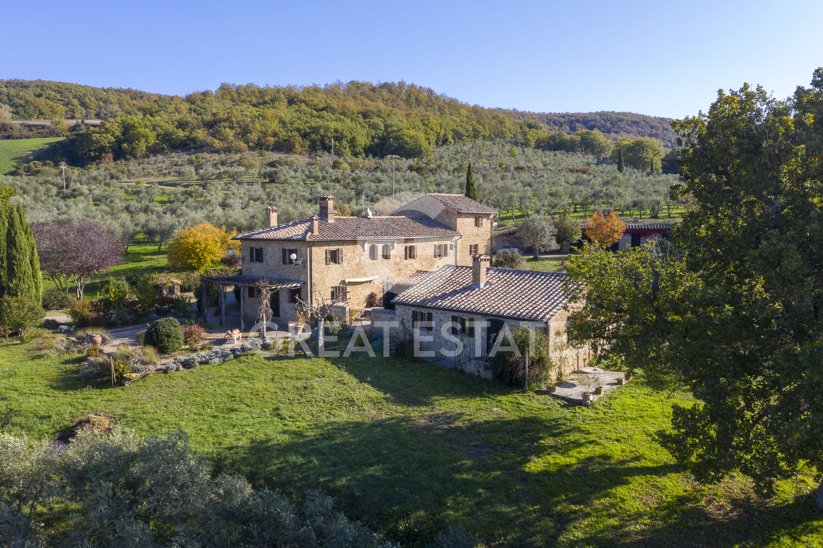 House in Pienza - view 1
