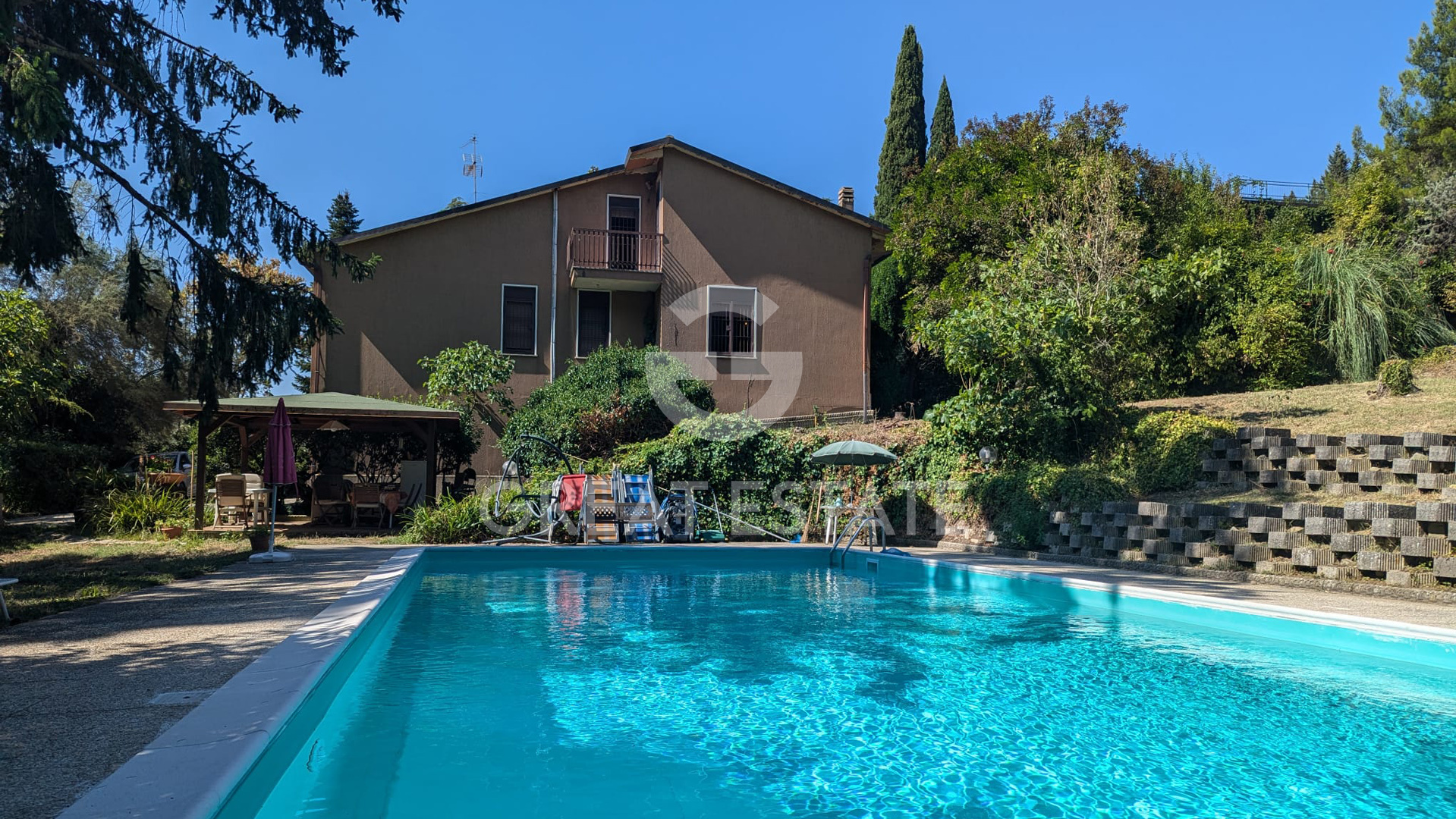 House in Vagliano - view 1