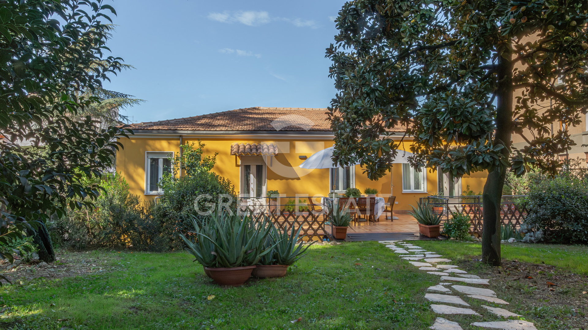 House in Spoleto - view 1