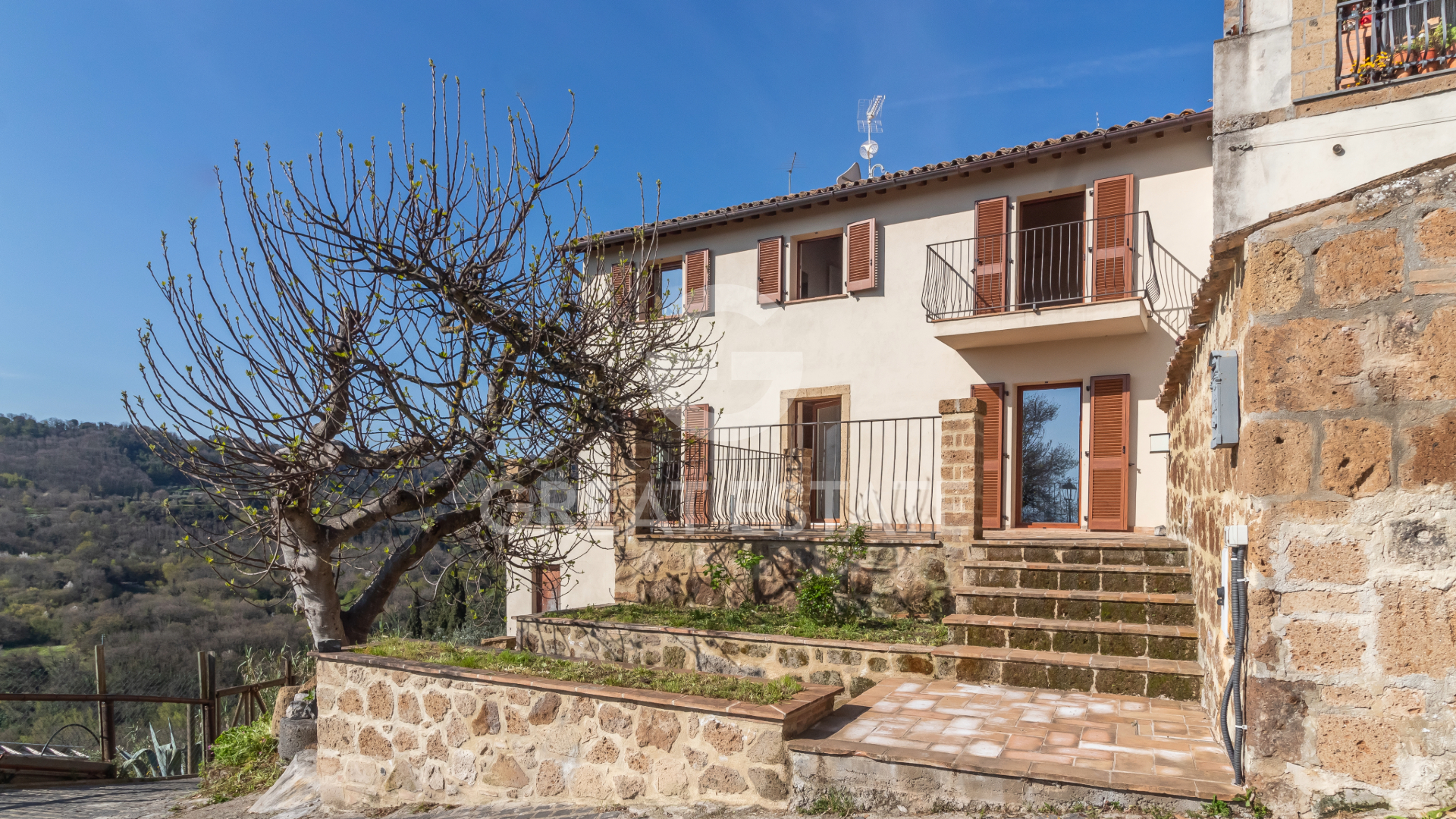 House in Rocca Ripesena - view 1