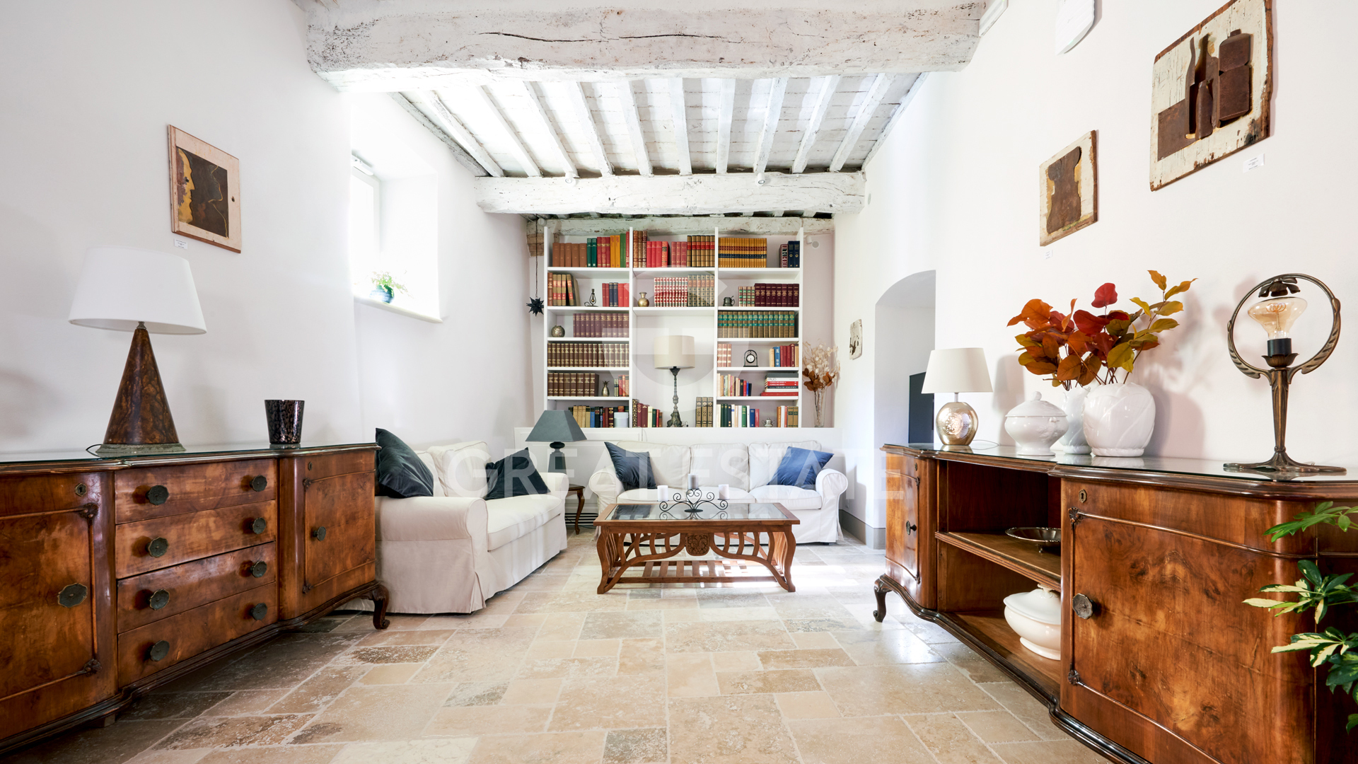 House in Sarteano - view 1