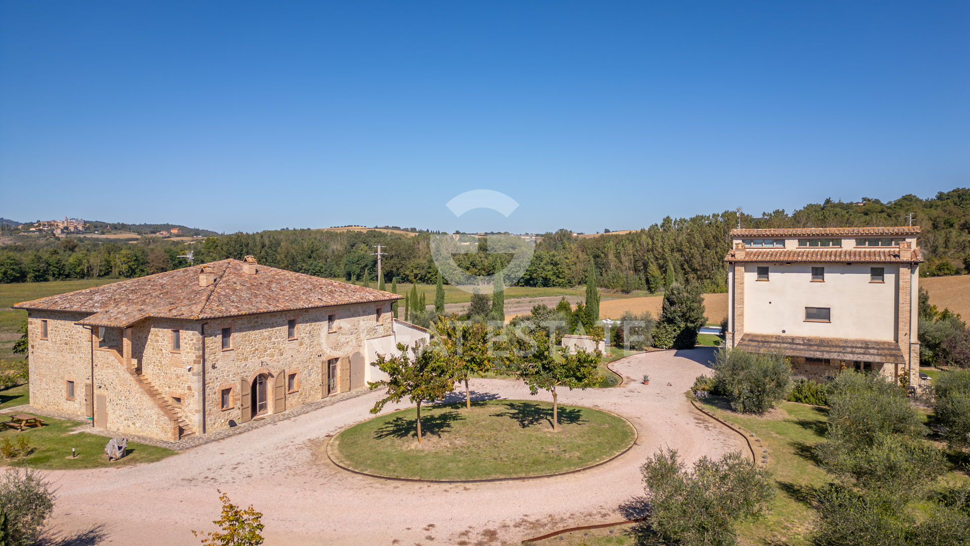 House in Marsciano - view 1