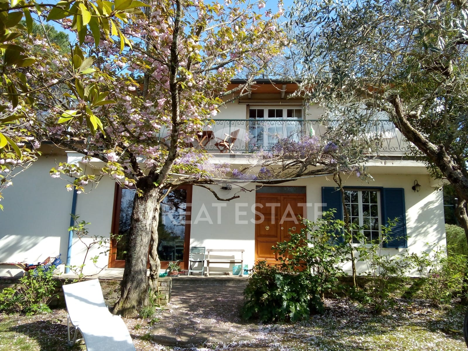 House in Chiusi - view 1