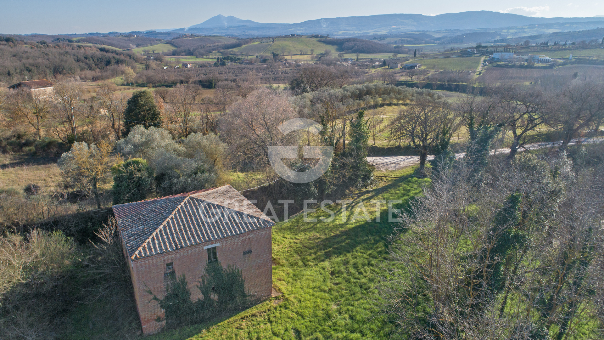 House in Montepulciano - view 1