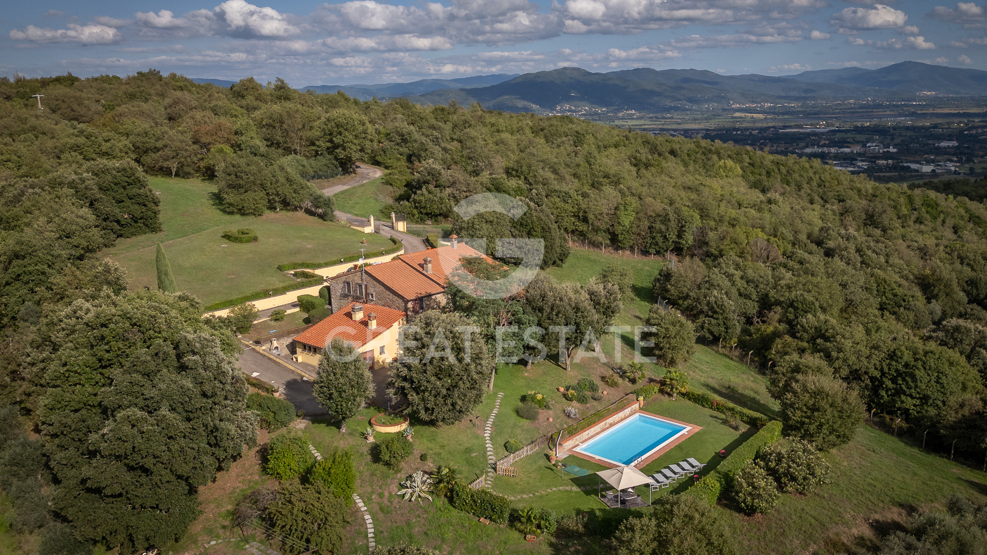 House in Civitella in Val di Chiana - view 1