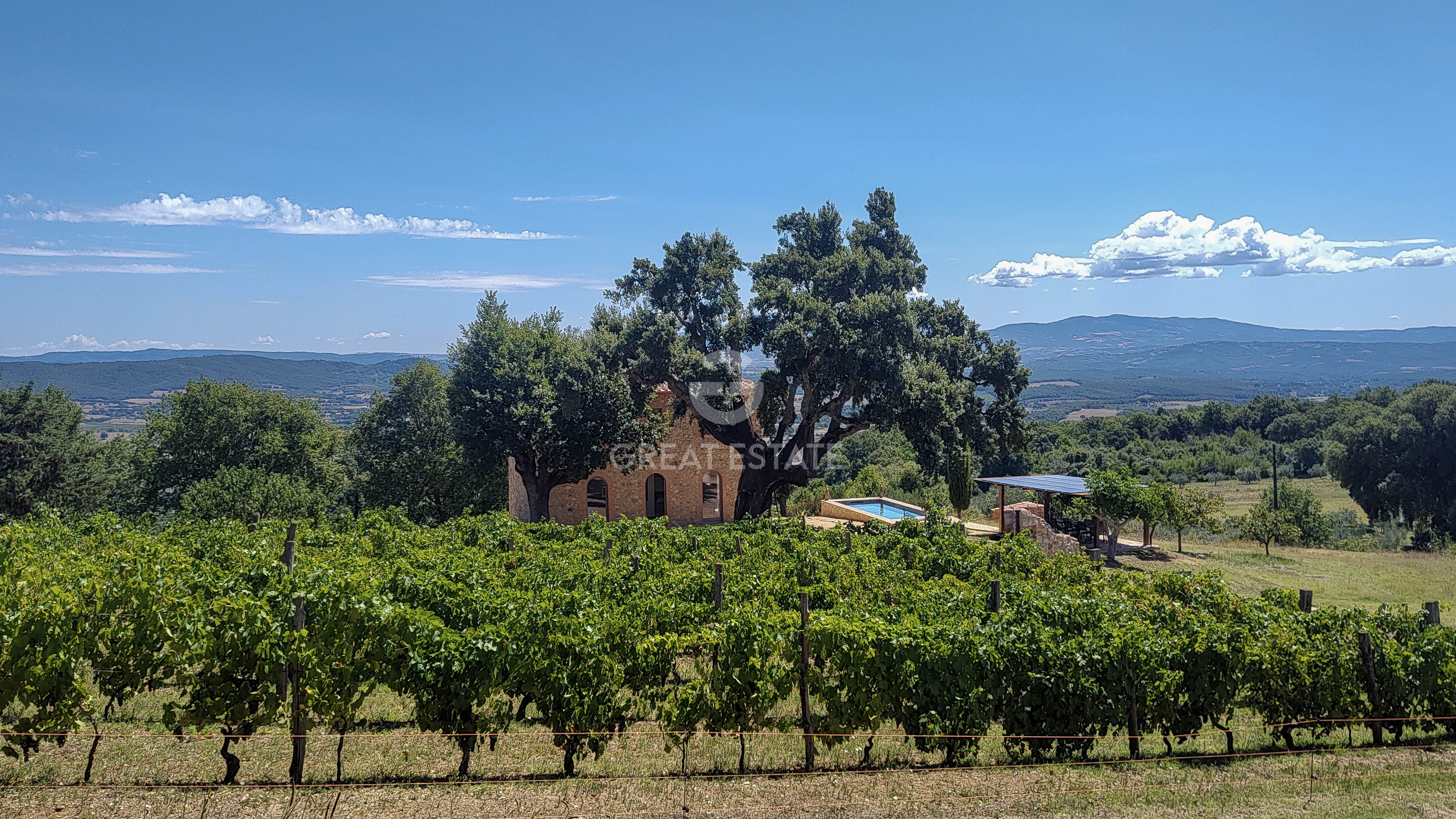 House in Roccastrada - view 1