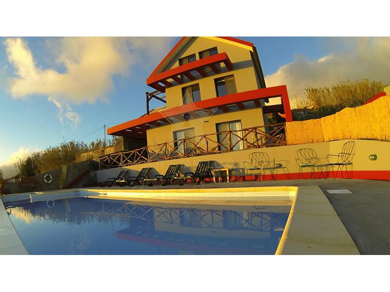 Villa in Faja da Ovelha - view 1