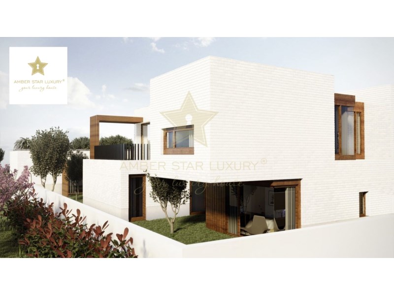 House in Esgueira - view 1