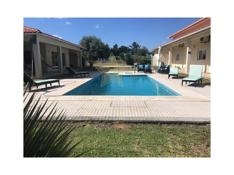 House in Souzelas - view 1