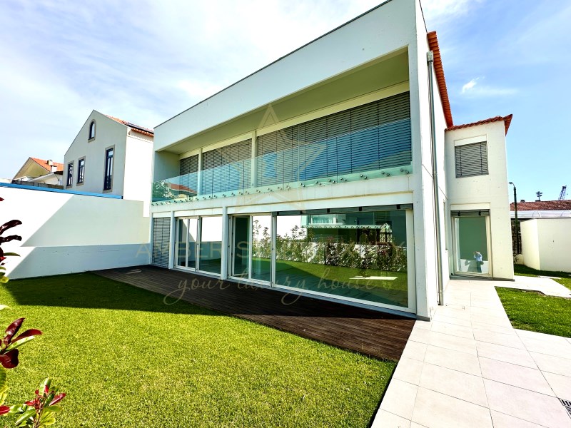 House in Matosinhos - view 1